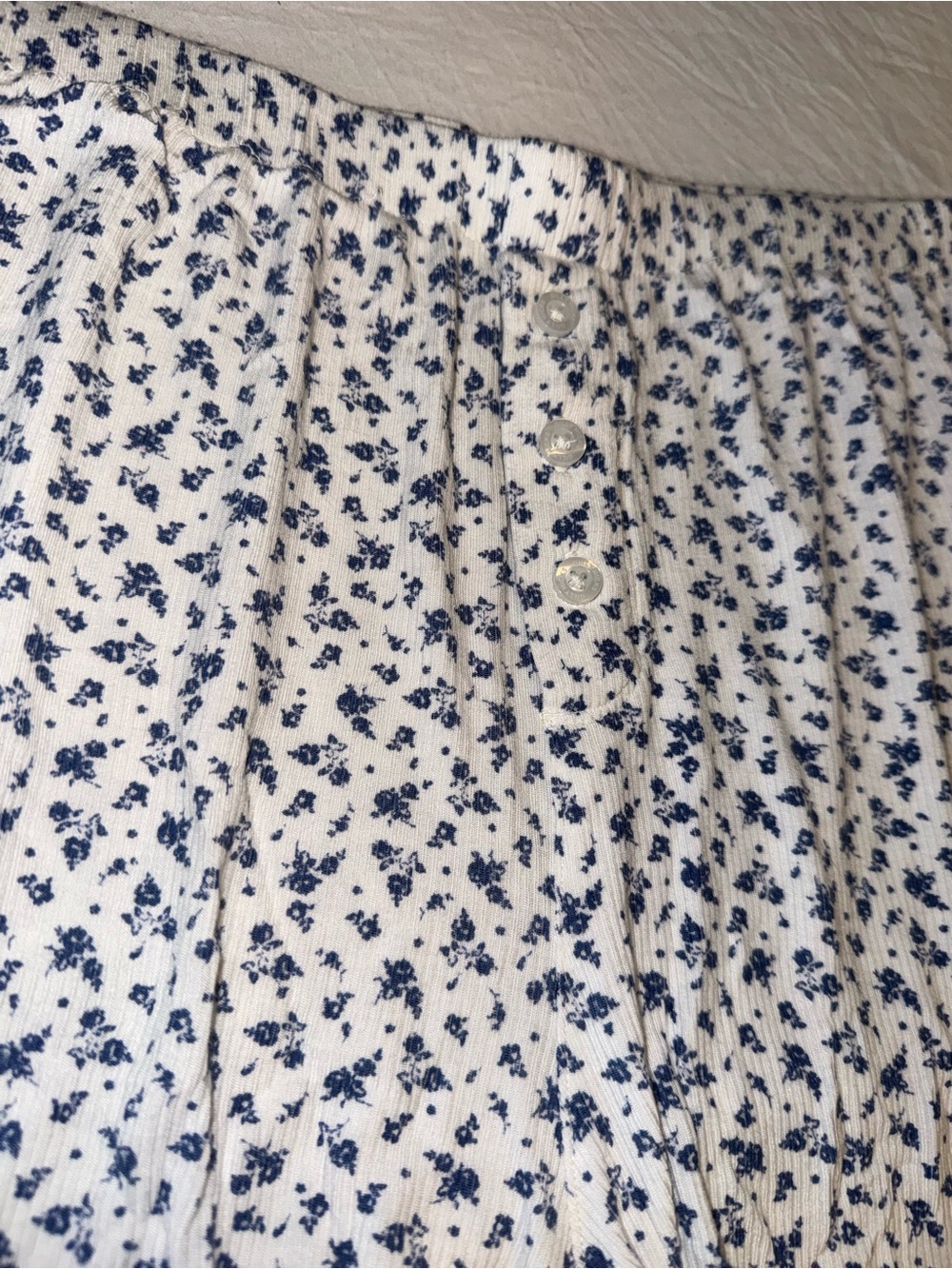 Women's White and Blue Floral Button-Front Lounge PJ Shorts - Picture 2 of 2